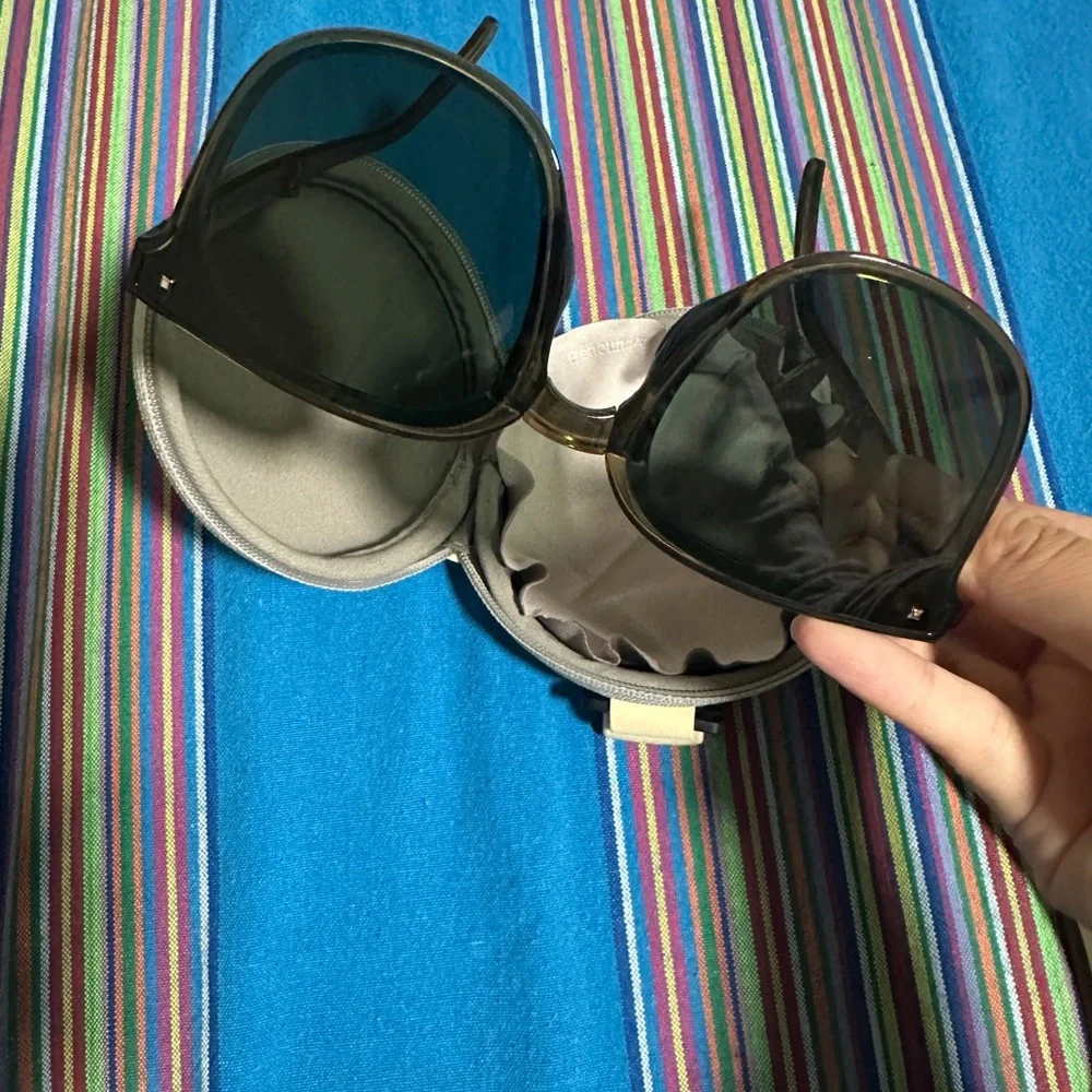BENEUNDER Folding sunglasses with Carrying Case